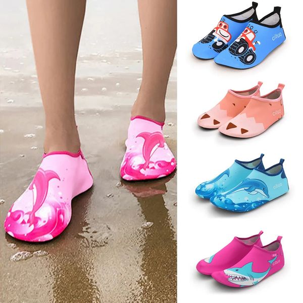 Crianças água praia sapatos meninas sapatos de natação de secagem rápida aqua sapatos menino piso macio interior chinelo mergulho natação meias 240226