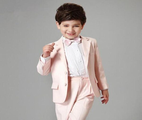 Boy039s desgaste formal dois botões lapela entalhe rosa criança designer completo bonito menino terno de casamento meninos traje custommade jacketp1563328