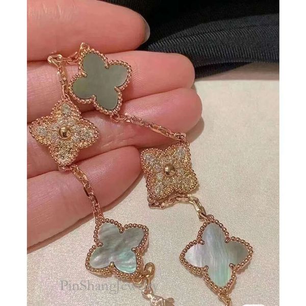 VC Designer Versione alta Fanjia Quadrifoglio Bracciale a cinque fiori Femmina a doppia faccia Fritillaria grigia Catena in osso in oro rosa Articolo con placcatura avanzata