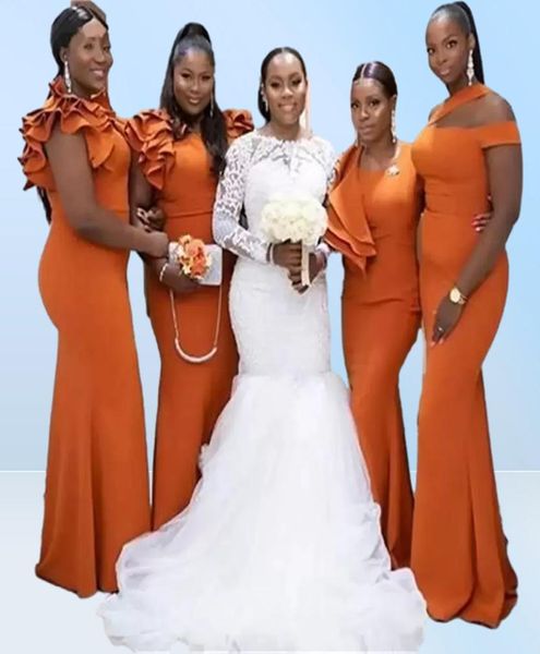 2022 Оранжевое платье подружки невесты с русалкой Длинное черное платье подружки невесты для девочек с оборками Эластичный атлас Свадебная вечеринка Горничная больших размеров O9424556