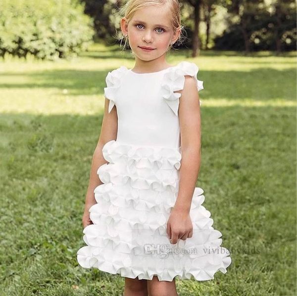 Mädchen abgestufte Falbala-Kuchenkleider Ballkleid Kinder Rüschen Fliegenärmel Prinzessin Kleid Sommer Kinder Performance-Kleidung Z7025