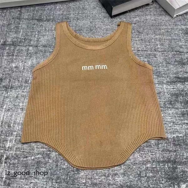 Mui Mui Tank-Top, unregelmäßiges Tank-Top, gestreifte Strickweste für Damen, ärmellose Strick-T-Shirts, verkürzte T-Shirts, Street-Style-Westen, Yoga-Sport-Tops, Miui 932