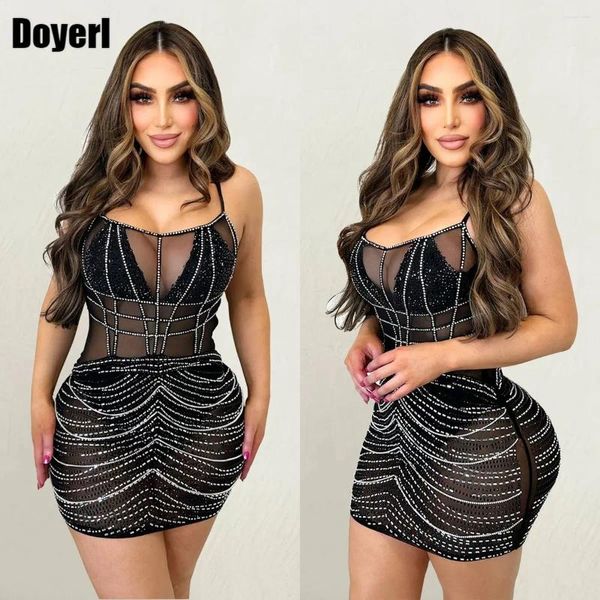 Sıradan Elbiseler Ünlü Lüks Partisi Kadınlar Rhinestone Shiny Diamond Fooldy Sexy Black Bodycon Mini Elbise Gece Kulübü Kıyafet