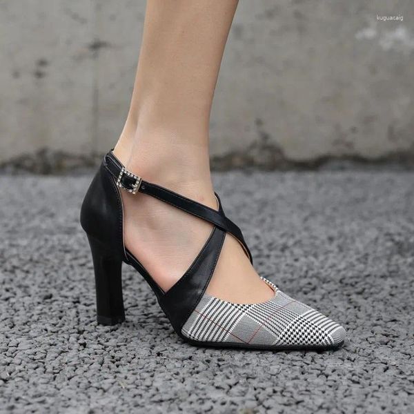 Sandalet pxelena Roma Çapraz Bağlı Kadınlar Yüksek Topuk Ayakkabı 2024 Yaz Modaya Eksik Partisi Elbise Düğün Bayanlar Sandal Seksi Artı Boyut