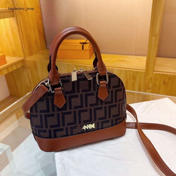 Factory Wholesale Designer Nuova borsa Nuova borsa per spalle della moda di fascia alta Autumn Fashi