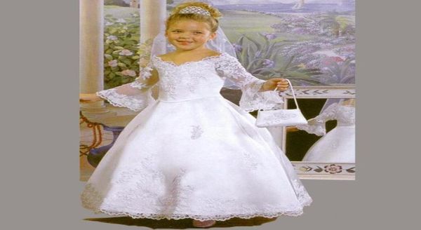 Novo 2016 elegante uma linha branco fora do ombro com decote em v renda vestido da menina de flor vestido de baile mangas compridas vestidos de primeira comunhão 2756268