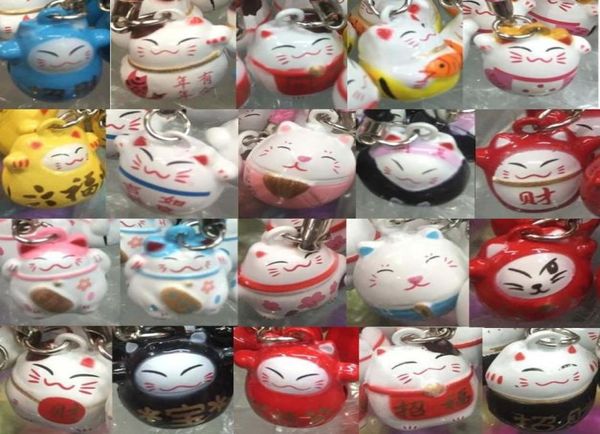 Nuovo arriva 100 pezzi vari colori carino Maneki Neko Lucky Cat Bell cellulare fascino del telefono cellulare8085097