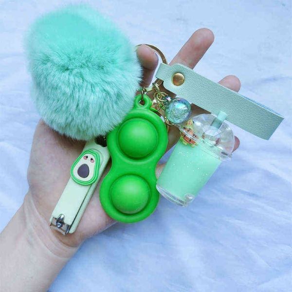 Schlüsselanhänger INS Selling Liquid Schlüsselanhänger Luxus Boba Turtle Comfort Schlüsselanhänger Nagelknipser Pom Ball Schlüsselanhänger Milchtee Flüssigkeit Keych249r