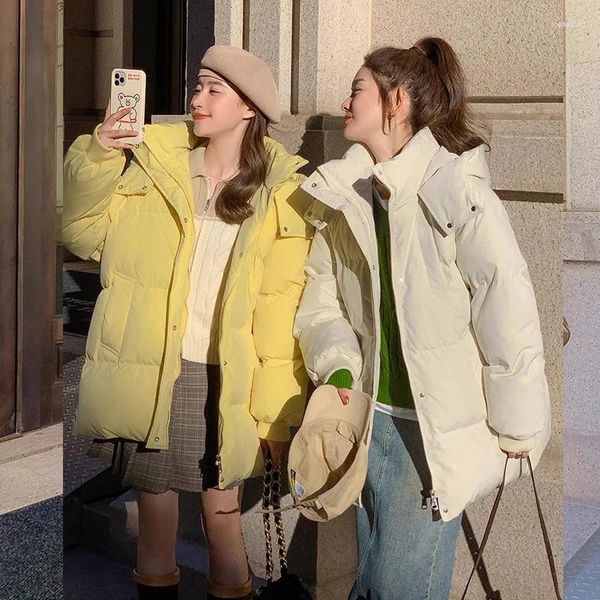 Женские плащи, желтые пуховые куртки с капюшоном для женщин, хлопковая куртка средней длины, корейские модные утепленные парки, зима 2024