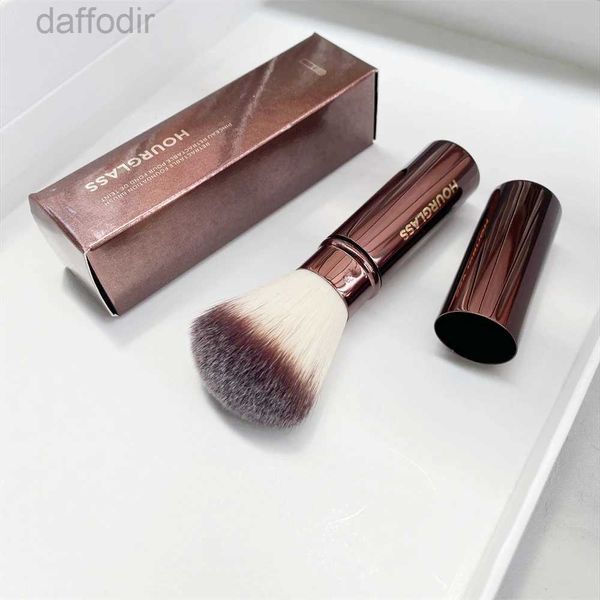 Pennelli per trucco Busta per trucco a base di clessidra per clessidra - Soft Flawless Dimensione da viaggio Fondazione Polvere Blush Beauty Cosmetics Brush Strumenti 240308