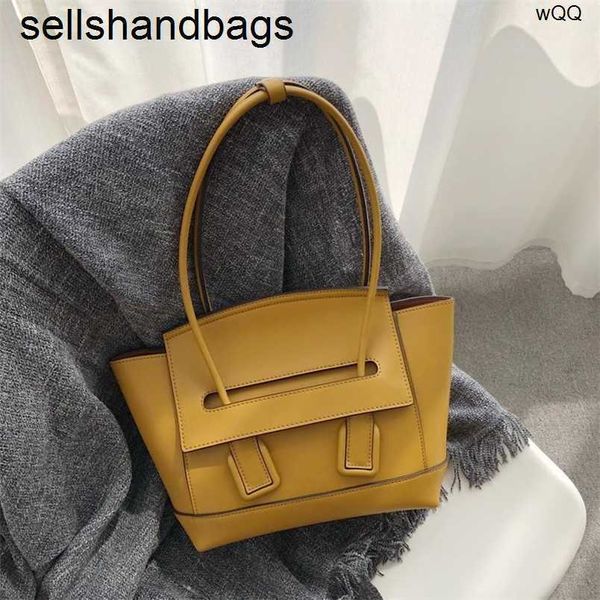 Tragetaschen Arco Handtasche BottegVenetas 7a Echtes Leder Fengwang Red Wing Rindsleder Handkapazität Eine Schulter Unterarm Mehrzweck Frühling Damen95HU