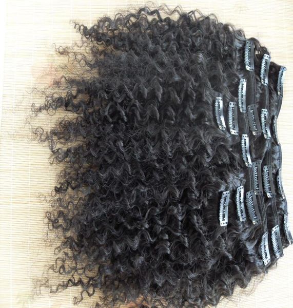 Brasilianisches lockiges Haar mit Clip in verworrenen Locken, unbehandelt, natürliche schwarze Farbe, menschliche Haarverlängerungen können gefärbt werden, 1 Stück. 8605795