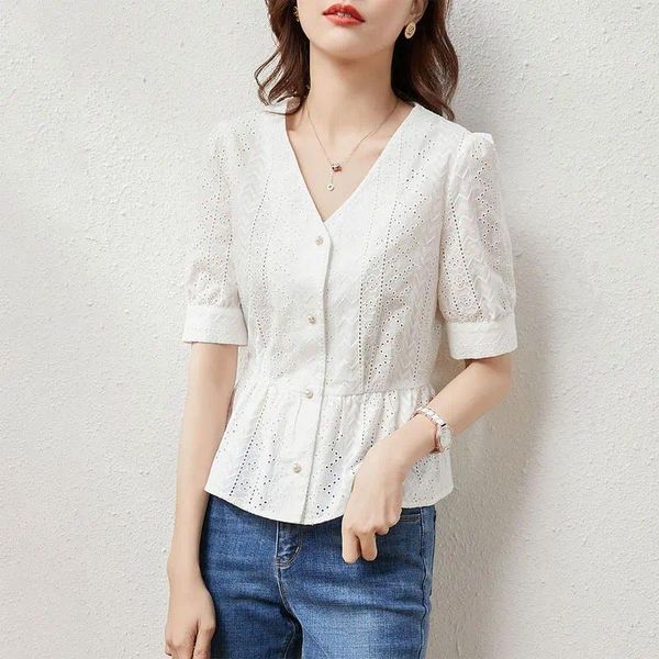 Kadınlar Blouses Office Lady Stylish Out Blus Bluz 2024 Yaz Düz Renk Zarif V Yezli Bel Şık İnci Tek Bravatalı All Maç