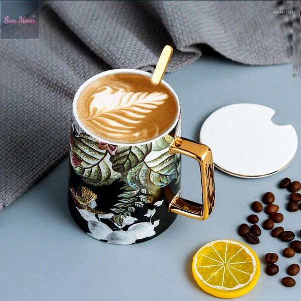 Tazze Tazza d'acqua in ceramica creativa nordica Tazza per uso domestico di grande capacità Tazza per personalità Ufficio Caffè Tè Cucina Stoviglie Bicchiere