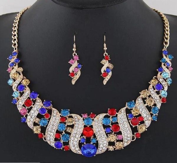 Kristal Gelin Takı Setleri Düğün Partisi Kostümü Aksesuar Hint Kolye Küpeleri Gelin için Set Gorgeousjewellery Sets Kadınlar7478381