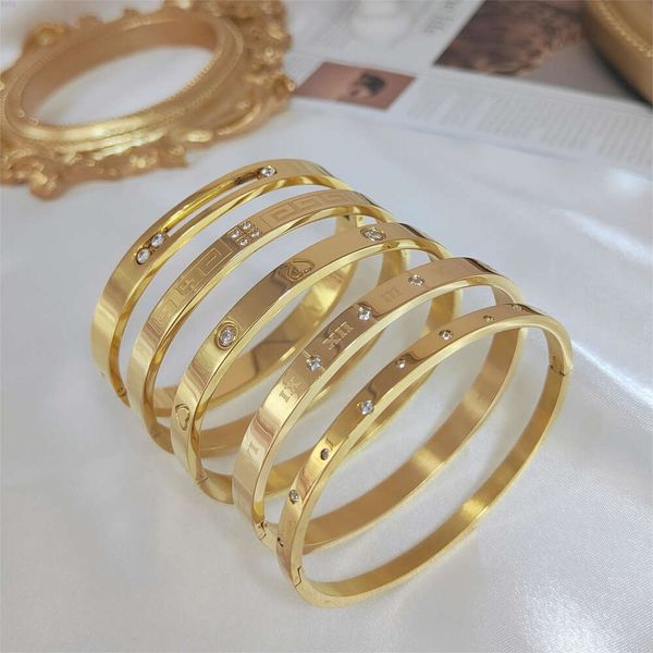 Maronew Trendy in acciaio inossidabile inossidabile 18K Girls placcato Girls zircone braccialetti di braccialetti da donna