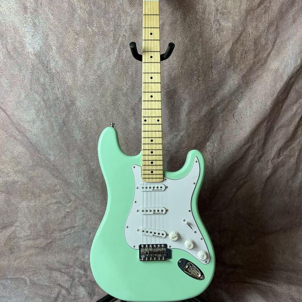 Chitarra elettrica Custom St verde 6 corde 22 tasti tastiera in acero Spedizione veloce