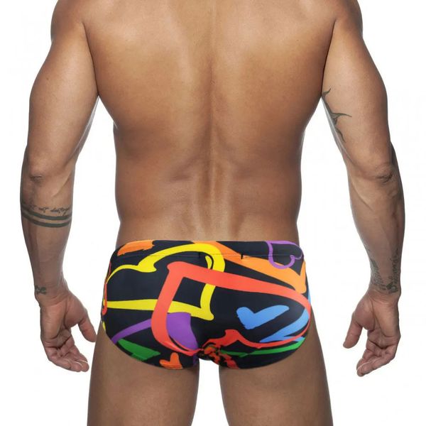 Cuori colorati Push Up Costumi da bagno da uomo Slip da bagno Sexy UXH Costume da bagno bikini da uomo Costumi da bagno Trunk Beach Costume da bagno da surf 240305