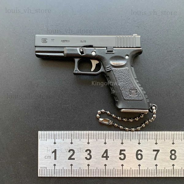 Arma brinquedos beretta 92f g17 deserto águia brinquedo pistola chaveiro metal modelo em miniatura arma adulto crianças escudo ejeção liga império t240309