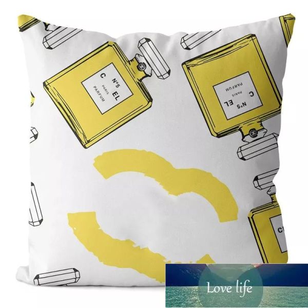 Cuscino di design Cuscino in bianco e nero Lettera Logo Fodera per cuscino per la casa Cuscino decorativo per divano Cuscino confortevole in puro cotone Commercio all'ingrosso
