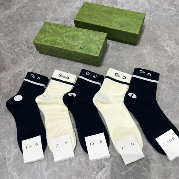 Designer Großhandel - Männer Bambussocken Deodorant Atmungsaktiv Bequem Antibakteriell Casual Business Man Socken (5 Paare / Los)
