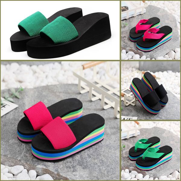 Nuovo stile GAI Sandali da donna Scivoli da donna di alta qualità Pelle di vitello di cristallo Scarpe casual Piattaforma trapuntata Pantofola da spiaggia estiva prezzo basso 35-43