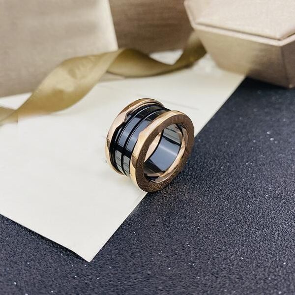 2024 designer simples anéis letras de ouro feminino anel de luxo jóias dos homens para festa clássico amor senhoras pequeno homem vermelho presente sem caixa