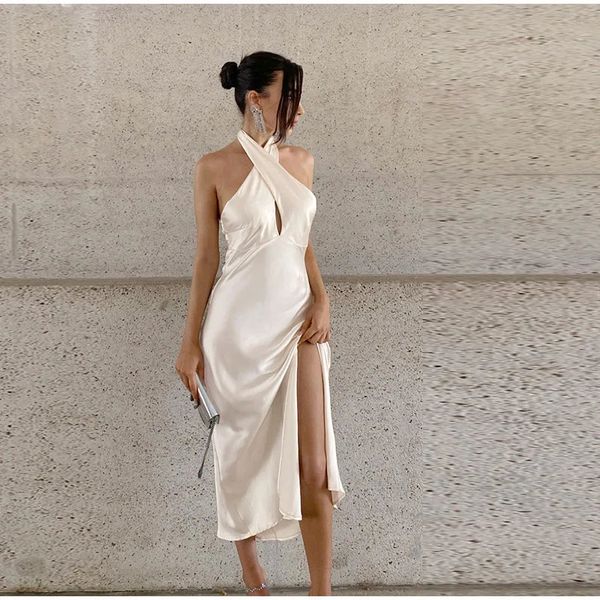 Летнее сексуальное тонкое белое атласное платье женское с лямкой на шее без рукавов ажурное миди элегантное платье для выпускного вечера с разрезом для женщин 240226