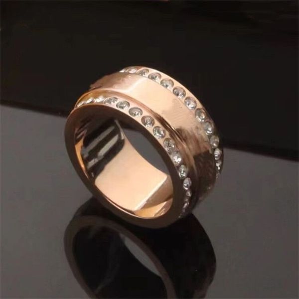 Anel banhado a prata na moda carta de moda requintado materiais de pedras preciosas finas materiais de anéis femininos luxo novo estilo anel masculino carta personalizada unissex zl168 G4