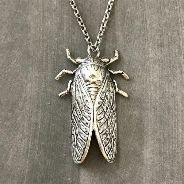 Colares Pingente 2024 Vintage Inseto Cicada Colar Assustador Unisex Presente Masculino Halloween Jóias Natal