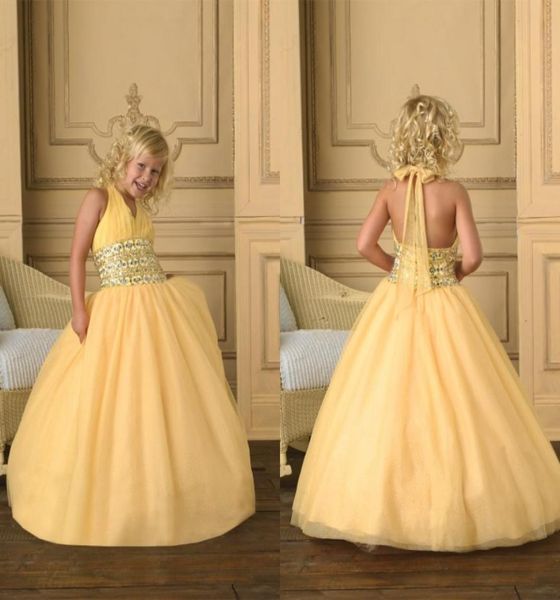 Grande sconto abito da ballo Halter lungo giallo organza Girl039s abiti da spettacolo in rilievo paillettes alta qualità Cupcake Flower Girls Dre2228995