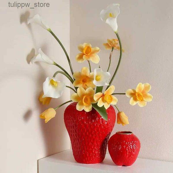 Vasi Vaso di ceramica Vaso di fragole artificiali Frutta Cartoon Fragola Vaso di fiori Terrario Vaso di fiori Decorazione della casa Accessori L240309