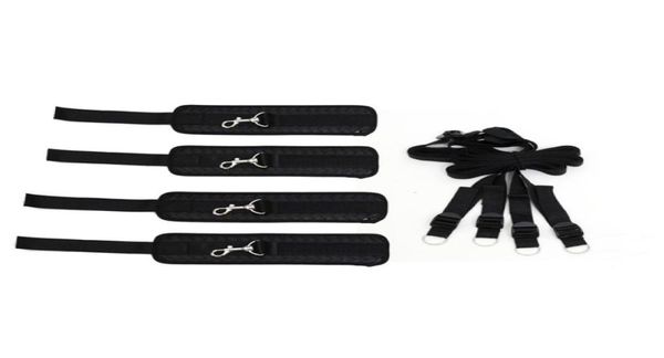 2017 neue Sex Produkte Sex Typ Schwarz PU Fesseln Bondage Kit Zubehör Set Handschellen Fußfesseln Sexspielzeug für Menschen8699500