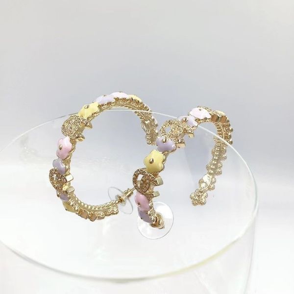 Orecchini a cerchio con strass placcati in oro 18 carati Seducenti fiori rosa chiaro viola Forma Orecchini firmati di marca di moda per donne weddi266r