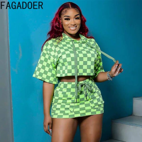 Fagadoer moda xadrez impressão com capuz shorts define feminino manga curta colheita superior e mini saias roupas de duas peças ternos de verão verde