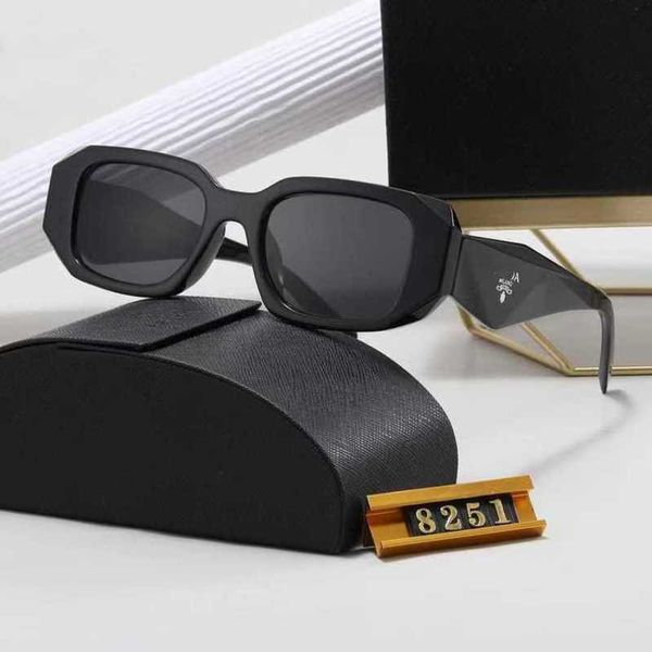 2024 Luxusdesigner von Luxusdesigner neuer Männer- und Frauen -Sonnenbrille vor Übersee Frauen Frauen Box für allgemeine Heimtouristenbrillen Special 8251