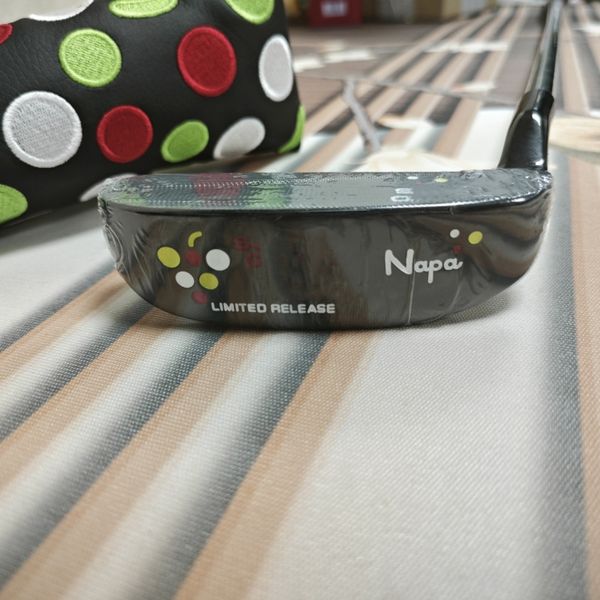 Mazze da golf Putter in napa nero Putter da golf Materiale albero Acciaio Mazze da golf Contattaci per visualizzare le immagini con il LOGO