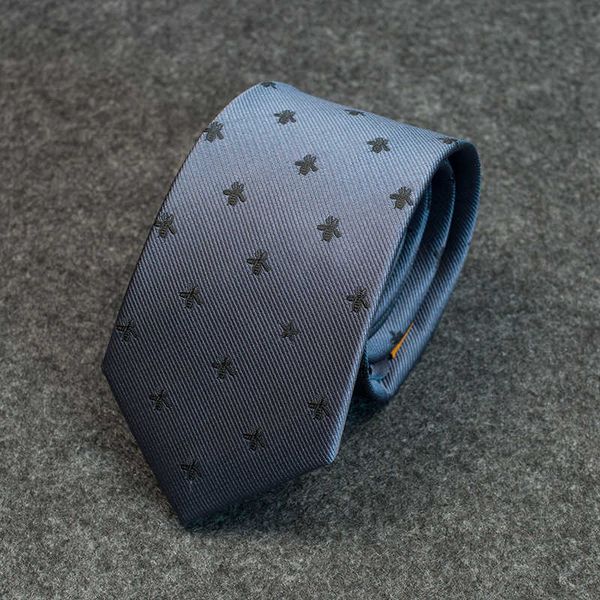 Cravatte Designer Nuovo ricamo personalizzato Blu Grigio Formale Business Ape Formale Business pentagramma Cravatta da uomo 7IMW