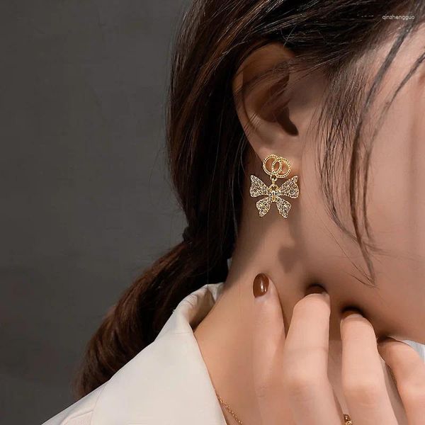 Dangle Küpeler Kristal Lüks Moda Kore Damlası Femme Beyan Kelebek Altın Renk Küpe Kadınlar 2024 Takı