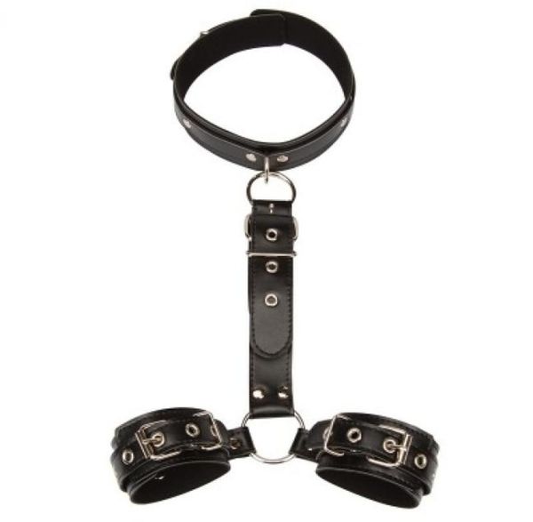 Popolare Crazy Sex Fun Bondage per adulti Giocattoli Collo in pelle Collare Guinzaglio BodyBack manette per coppie Giocattoli sessuali SM T1911097161588