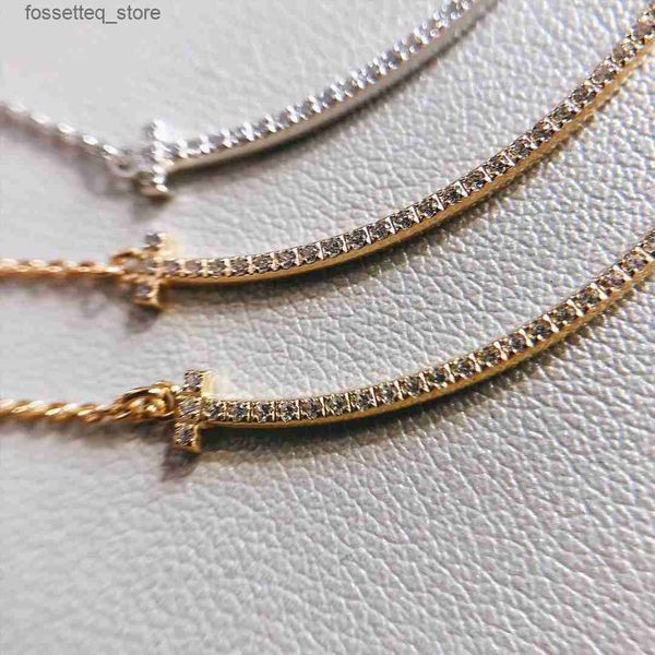 Collane con ciondolo Collana di design collane con sorriso per donna moda Designer di gioielli oro rosa platino catene a maglie diamanti anniversario 306R L240309