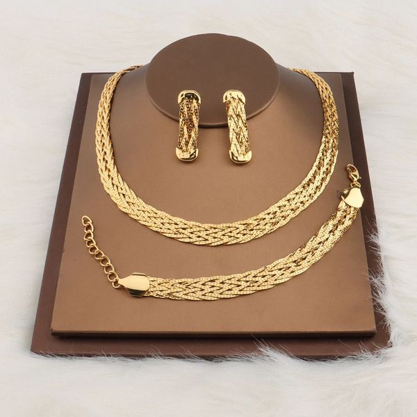 Gold Farbe Hohl Ohrringe Halskette Set Mode Frauen Dubai Afrika Luxus Punk Schmuck Halsband Halskette Großhandel Mithelfer 240228