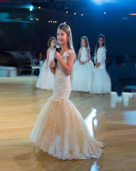 Schönheit weiß und Champagner Mädchen Pageant Kleider 2019 Meerjungfrau ärmellos V-Ausschnitt Tüll Kinder Party Geburtstag Kleider Blumenmädchen Kleid3044320