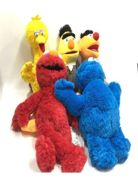 Animazione UNIQLO co-branded Sesame Street emo Elmo bambola di peluche5321509