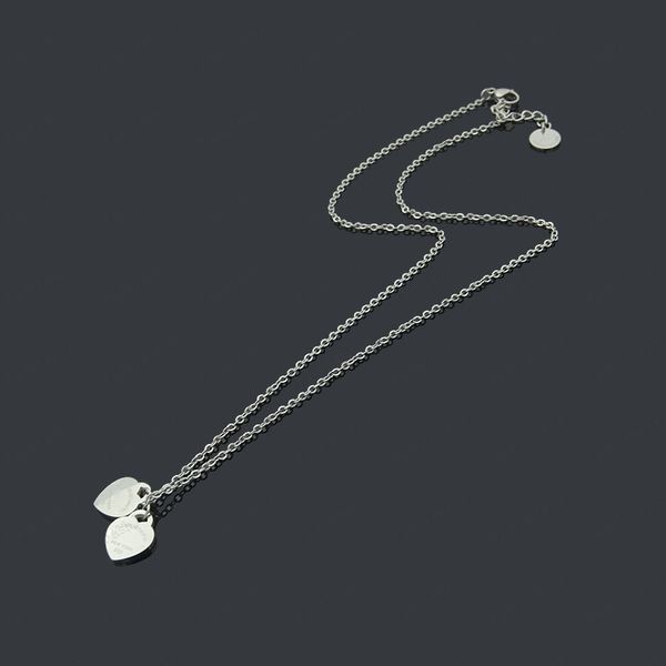 Modedesigner Halskette Edelstahl herzförmige Anhänger Halskette Original 925 Silberliebe Halskette Anhängerin weibliche DIY -Anhänger Juwely Geschenk Schlüsselbein Kette