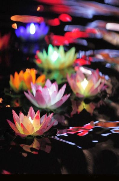 Lâmpada LED de lótus colorida alterada piscina de água flutuante desejando luz lanterna vela sem chama lâmpadas de flores de lótus para decoração de festa9718508