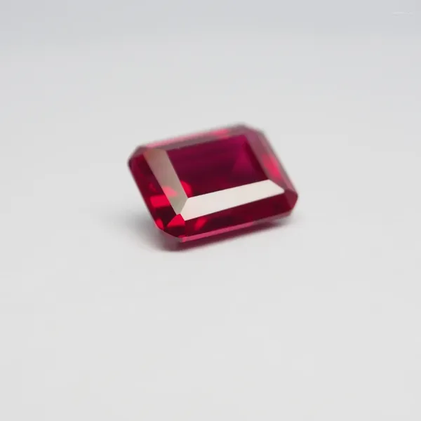 Diamanti sciolti Meisidian 7x9 mm Corindone di alta qualità taglio smeraldo Gemma rossa da laboratorio
