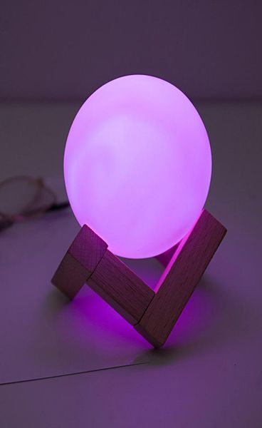 Yaratıcı yeni stil ahşap taban 7 renk değiştirilebilir yuvarlak top LED Gece Işıkları Lamba Dekorasyon Masa Lambaları Aydınlatma 3980548
