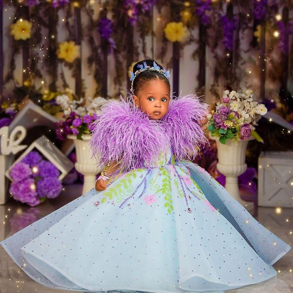 2024 Crianças Vestidos de Festa de Aniversário Vestidos de Menina de Flor Jóia de Penas Mangas Compridas Frisadas Cristais Flowergirl Vestido Princesa Rainha Vestidos de Casamento NF117