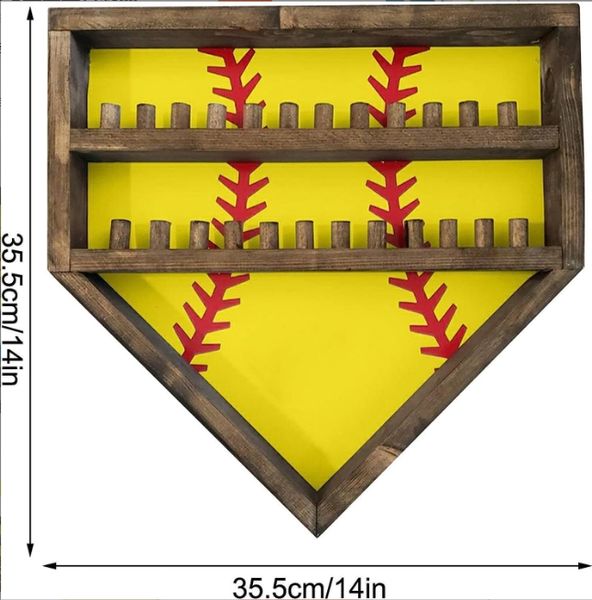 Muster von Titanium Sport Accessories. Hölzerne Home-Plate für Softball-Baseball-Ringe. Gestapelter Meisterschaftsring-Displayhalter mit gravierten Schnürsenkeln